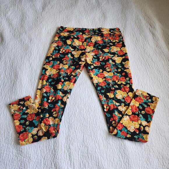 Women's Pants Short Size XL Lot of 4 - Picture 6 of 6